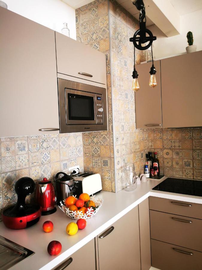 Charming Portuguese Style Apartment, For Rent "Vida A Portuguesa", "Gaivota" Alojamento Local Portimao Luaran gambar